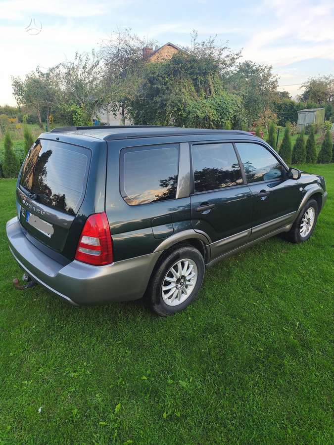 Subaru Forester 2005 — двигун 1994 cm³, 125 HP (92kW)