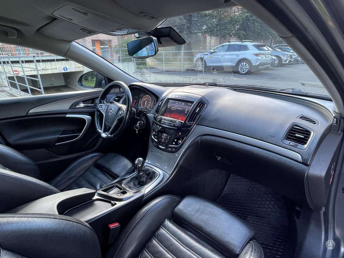 Opel Insignia 2014 — photo 15