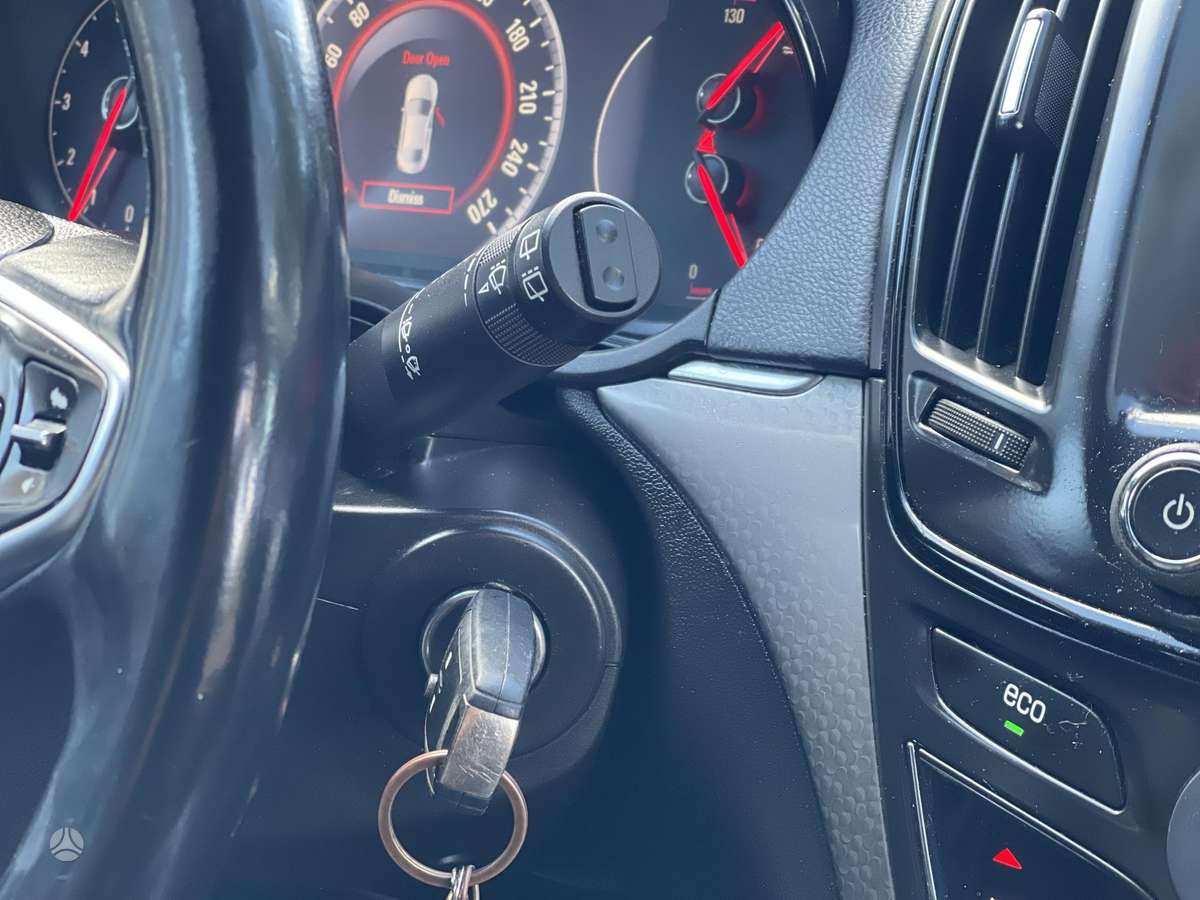Opel Insignia 2014 — photo 20