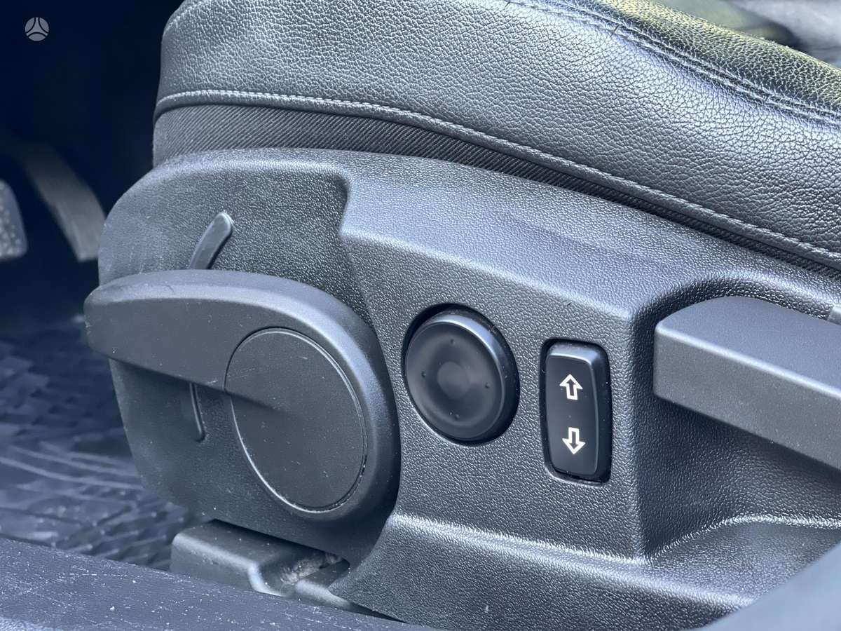 Opel Insignia 2014 — photo 22