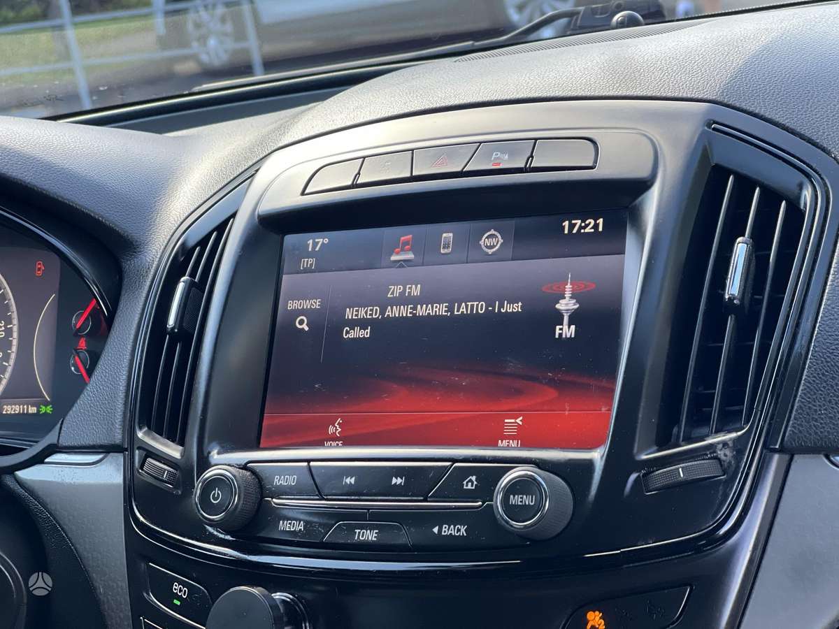Opel Insignia 2014 — photo 24