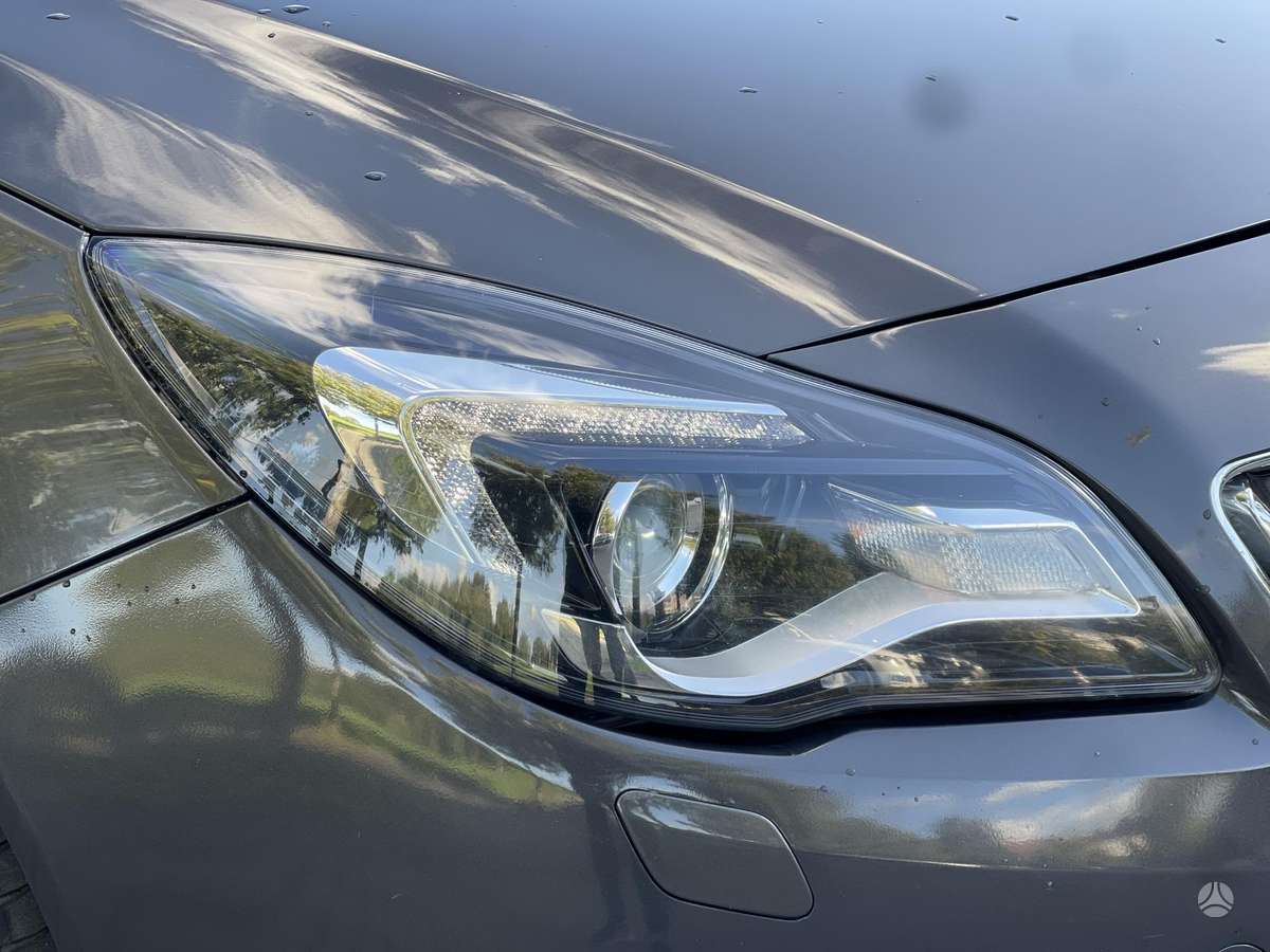 Opel Insignia 2014 — photo 28