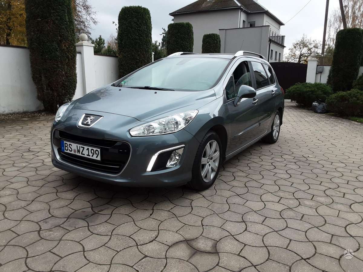 Peugeot 308, 2011