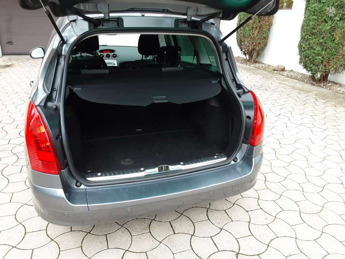 Peugeot 308 2011 — photo 10