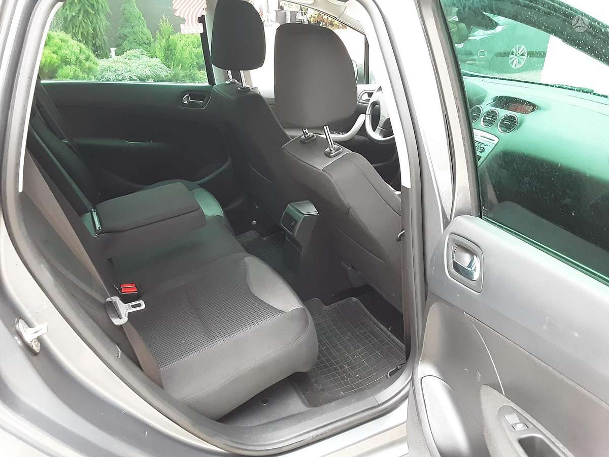 Peugeot 308 2011 — photo 18