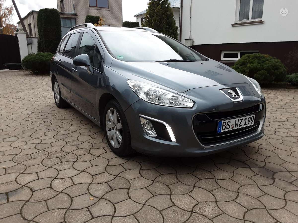 Peugeot 308 2011 — photo 7