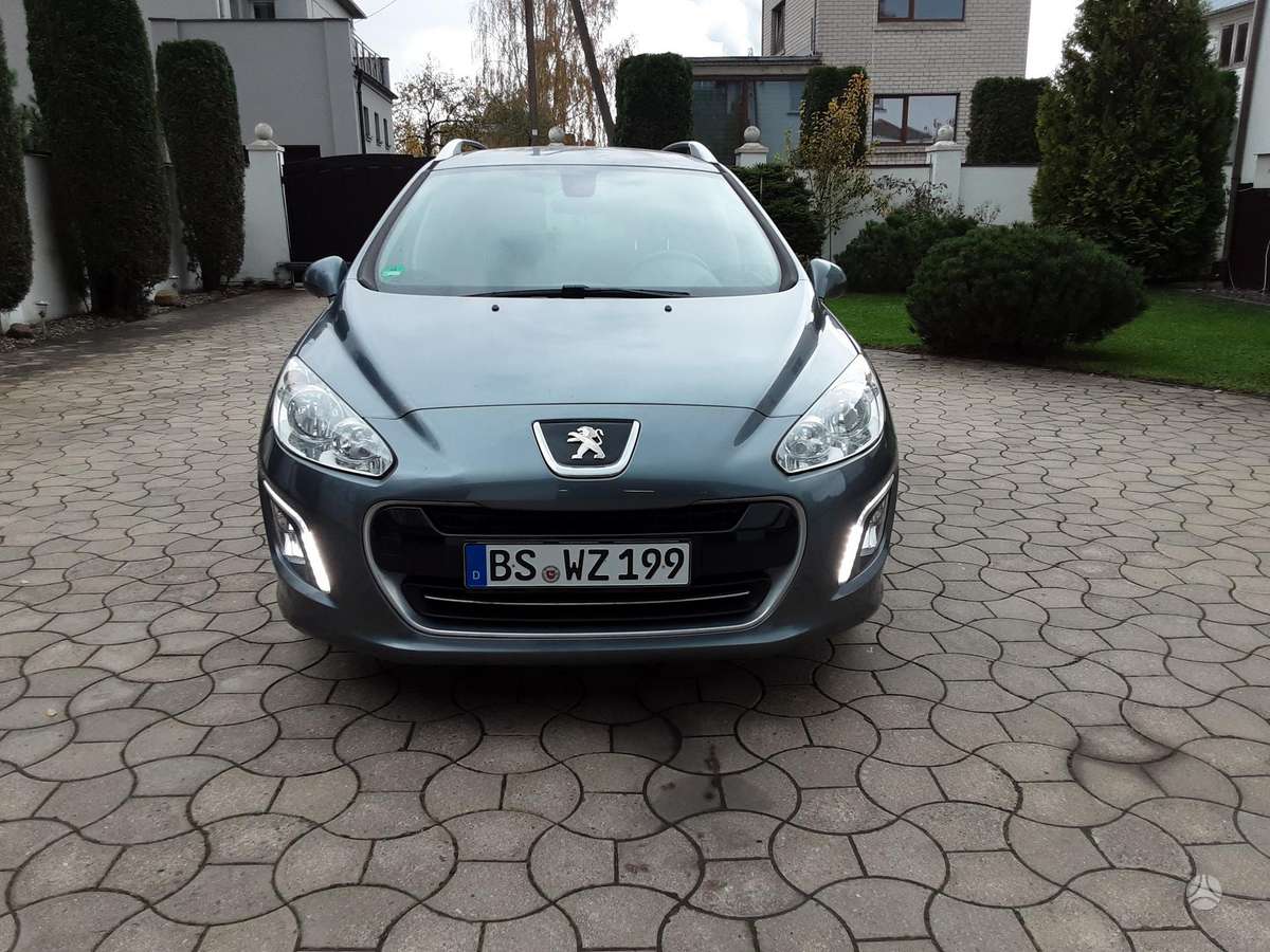 Peugeot 308 2011 — photo 8