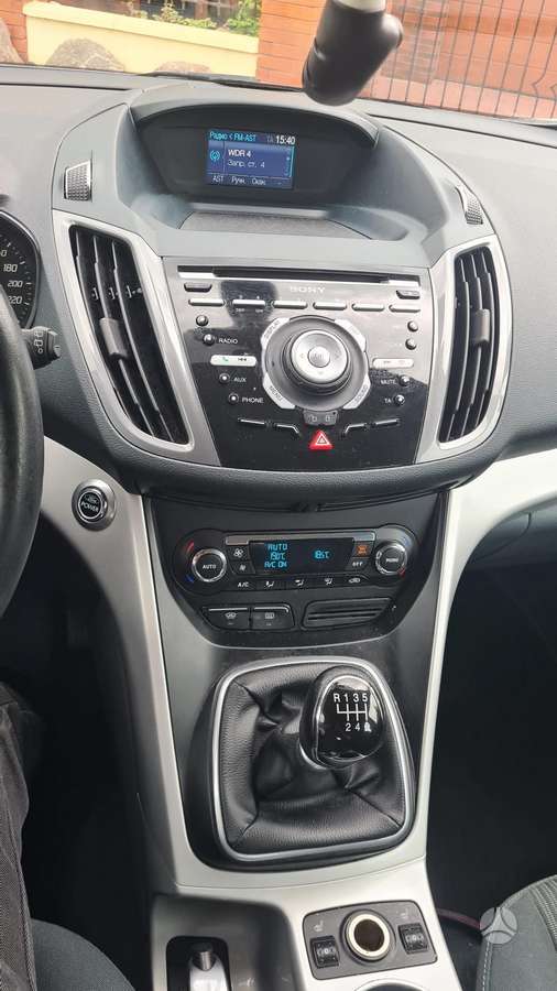 Ford Grand 2011 — photo 12