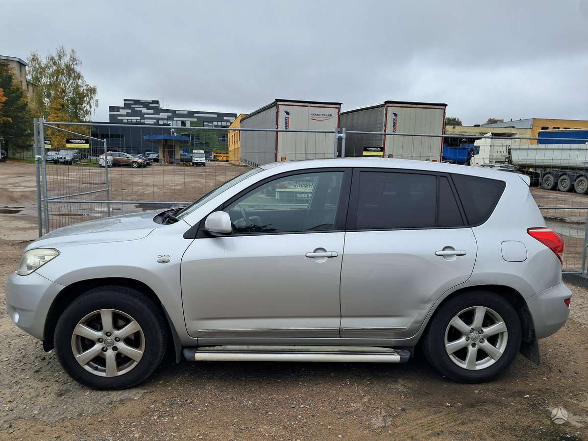 Toyota RAV4 2009 — photo 10