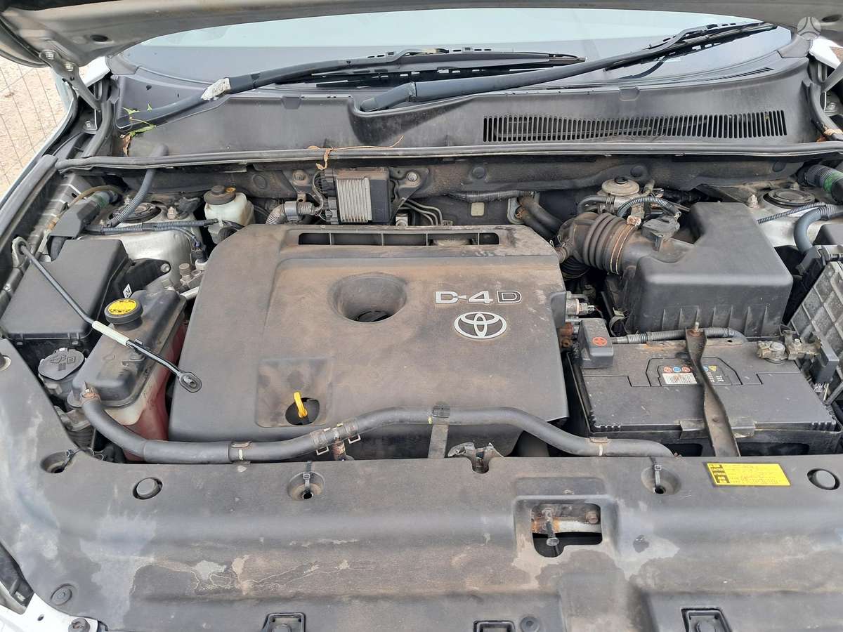 Toyota RAV4 2009 — photo 7