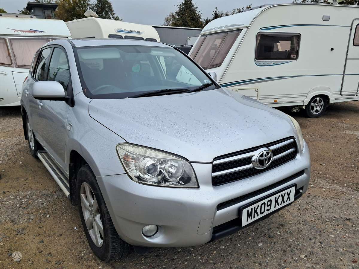 Toyota RAV4 2009 — photo 8