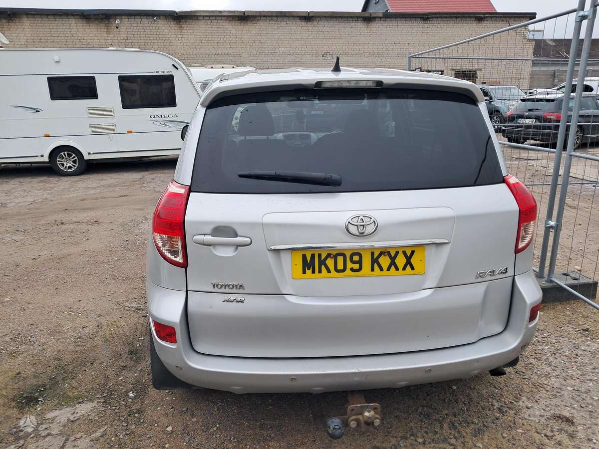 Toyota RAV4 2009 — photo 9