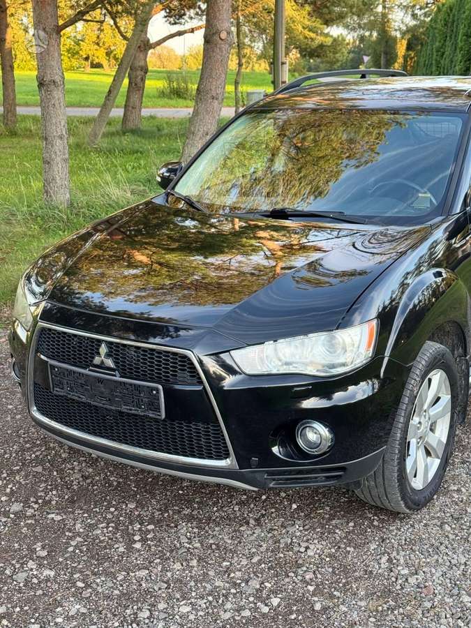 Mitsubishi Outlander 2011 — двигун 2268 cm³, 177 HP (130kW)