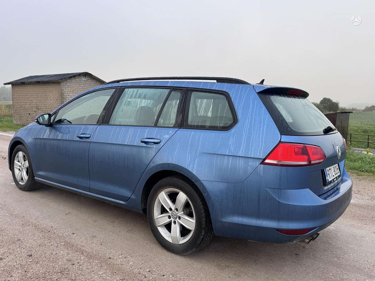 Volkswagen Golf 2014 — interior