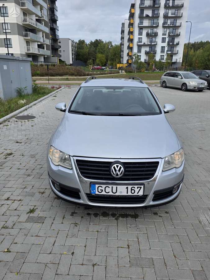 Volkswagen Passat 2006 — двигун 1968 cm³, 140 HP (103kW)