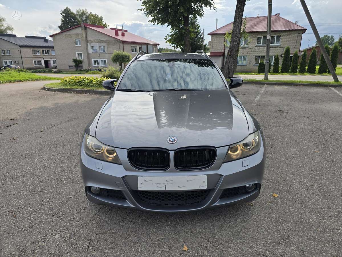 BMW 320 2009 — engine 2000 cm³, 177 HP (130kW)