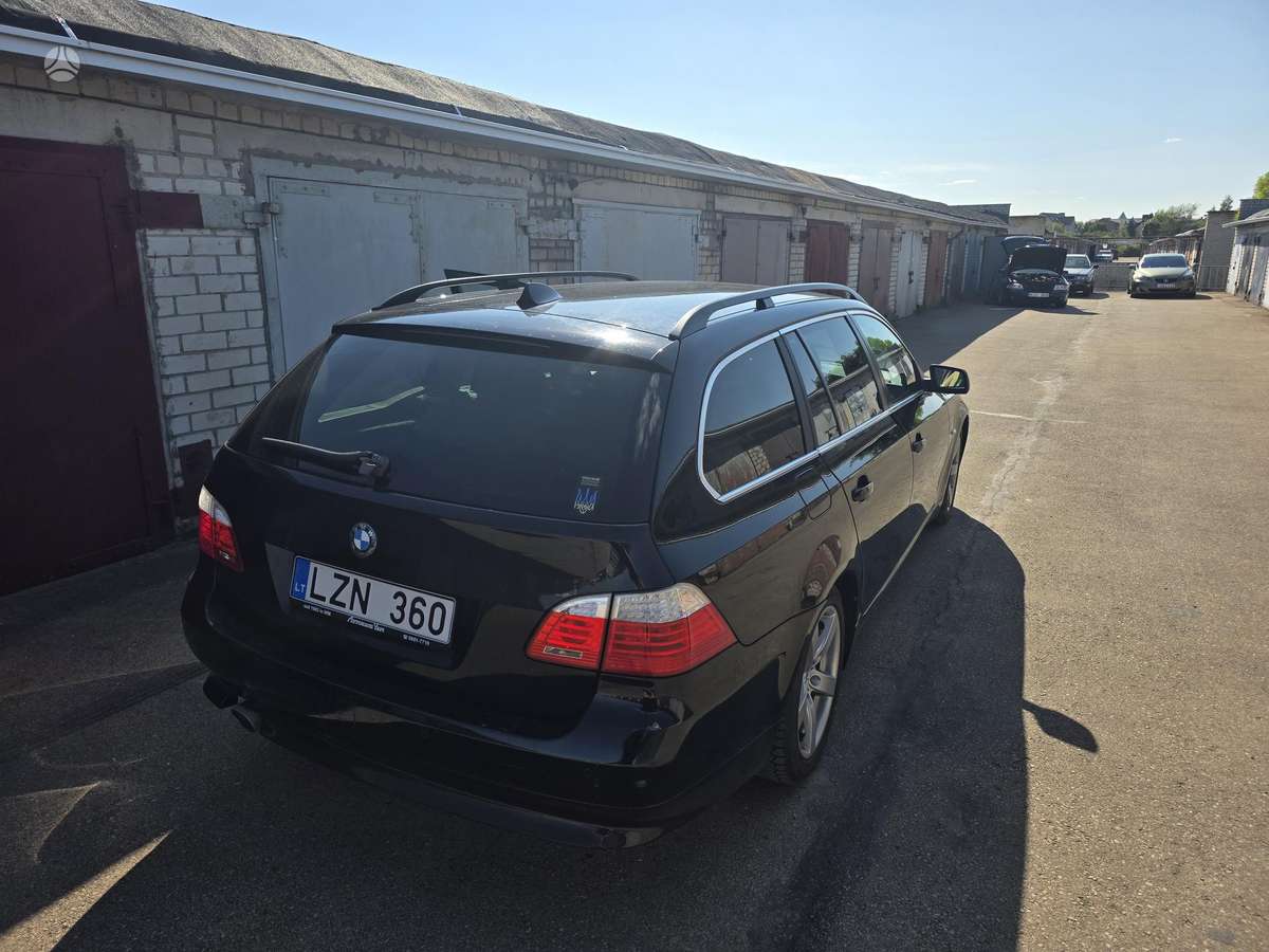 BMW 520 2009 — photo 7