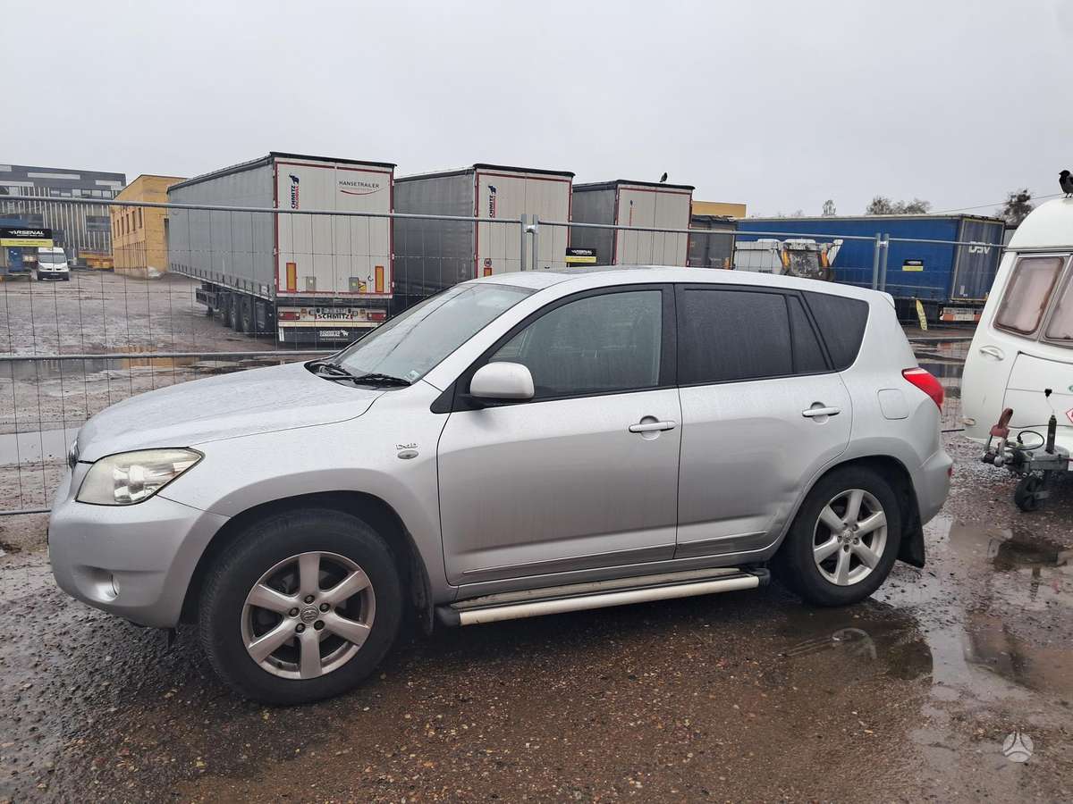 Toyota RAV4, 2009