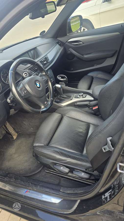 BMW X1 2011 — фото 16