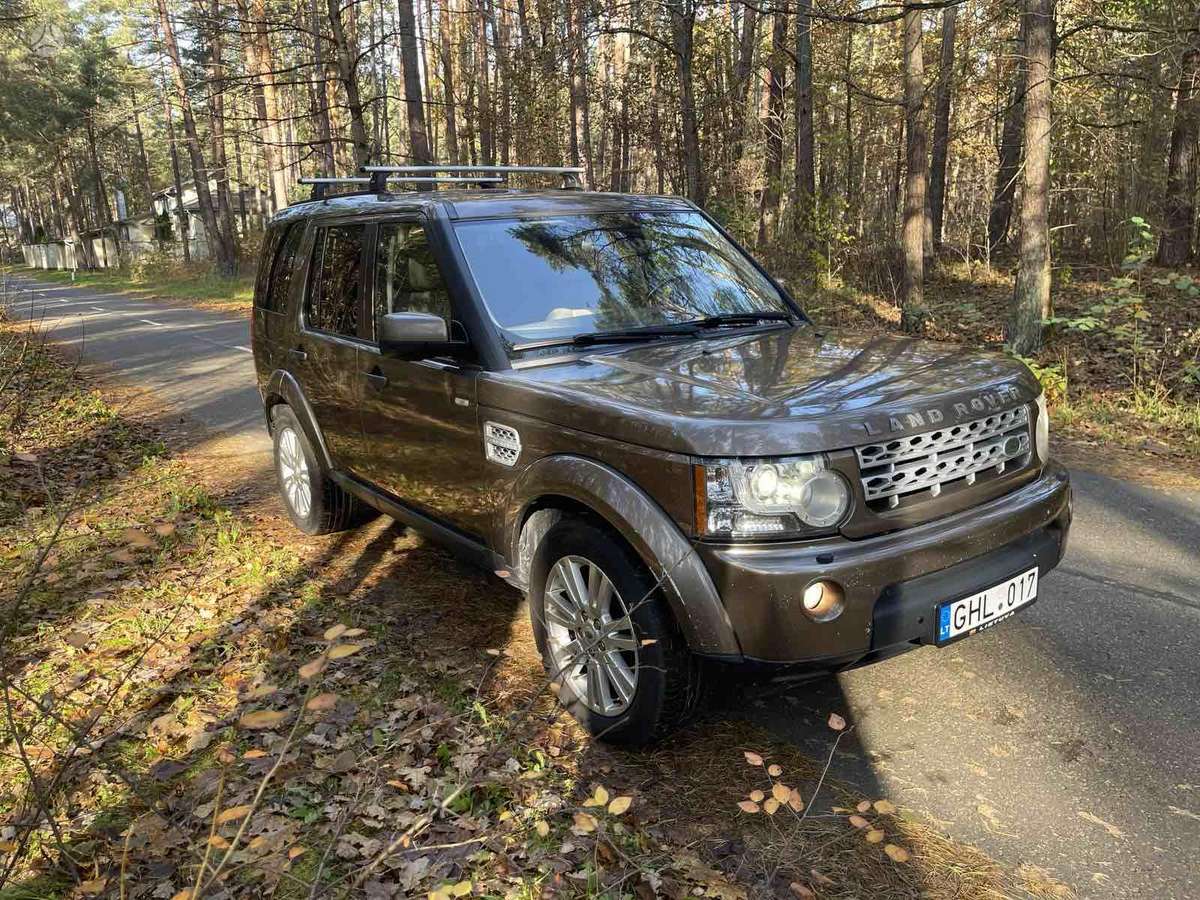 Land Rover 2011 — двигун 2993 cm³, 211 HP (155kW)