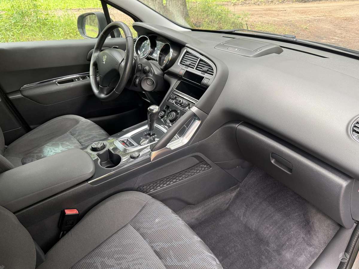 Peugeot 3008 2013 — photo 11