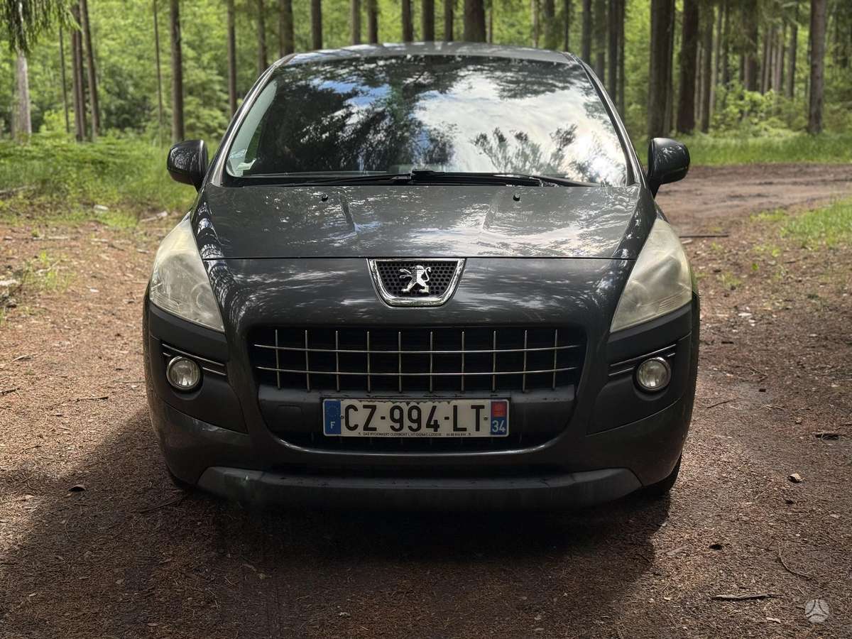 Peugeot 3008 2013 — rear view