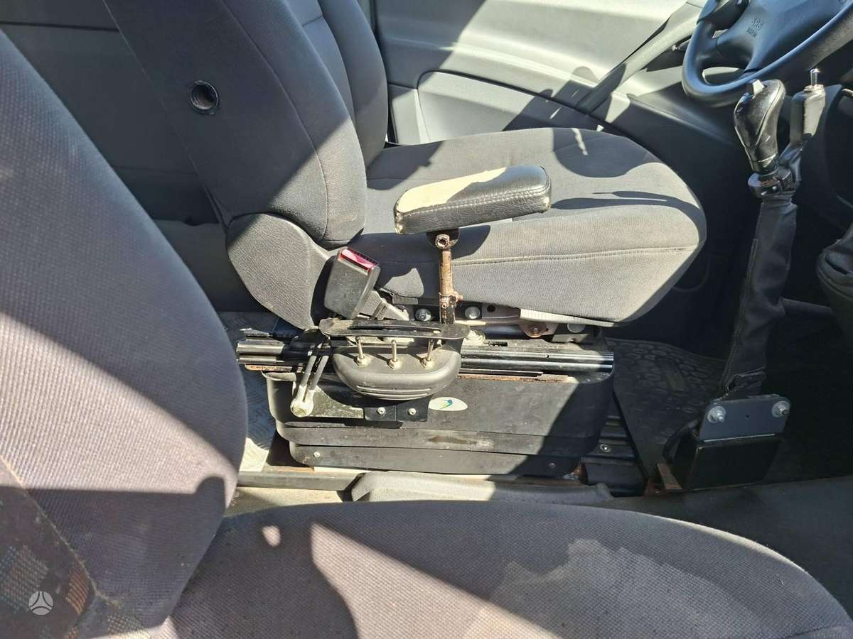 Mercedes-Benz Vito 2008 — photo 10