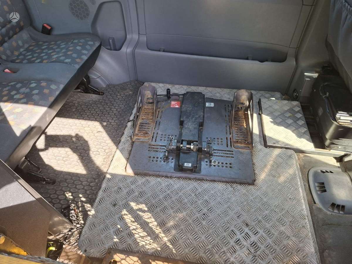 Mercedes-Benz Vito 2008 — photo 17