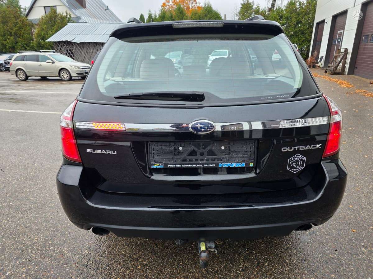 Subaru Outback 2007 — двигун 2457 cm³, 165 HP (121kW)