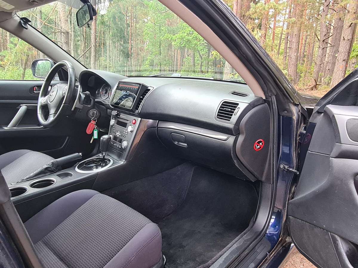 Subaru Legacy 2009 — photo 9