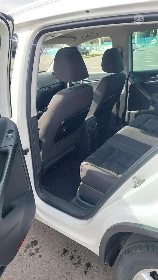 Volkswagen Tiguan 2012 — photo 13