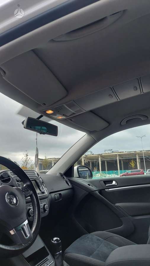 Volkswagen Tiguan 2012 — photo 15