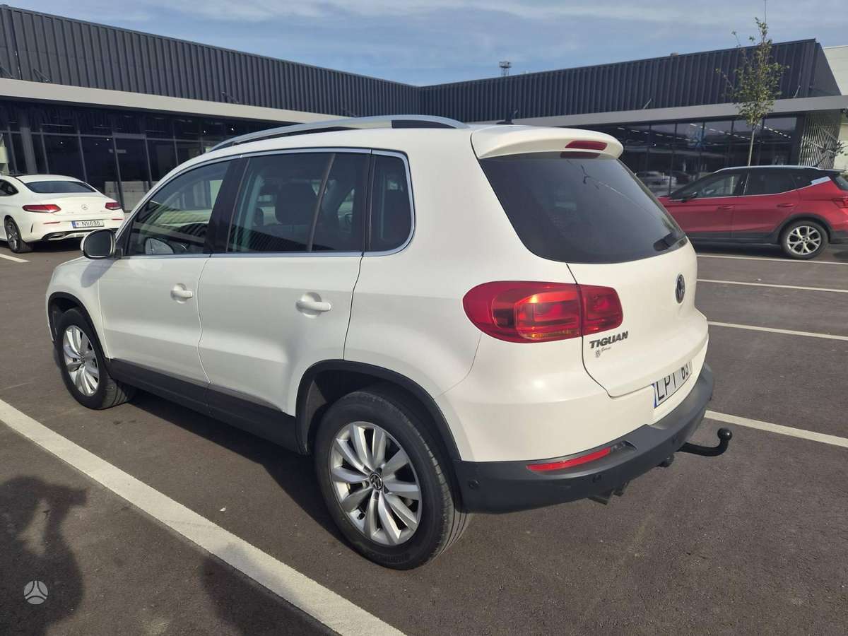 Volkswagen Tiguan 2012 — photo 9
