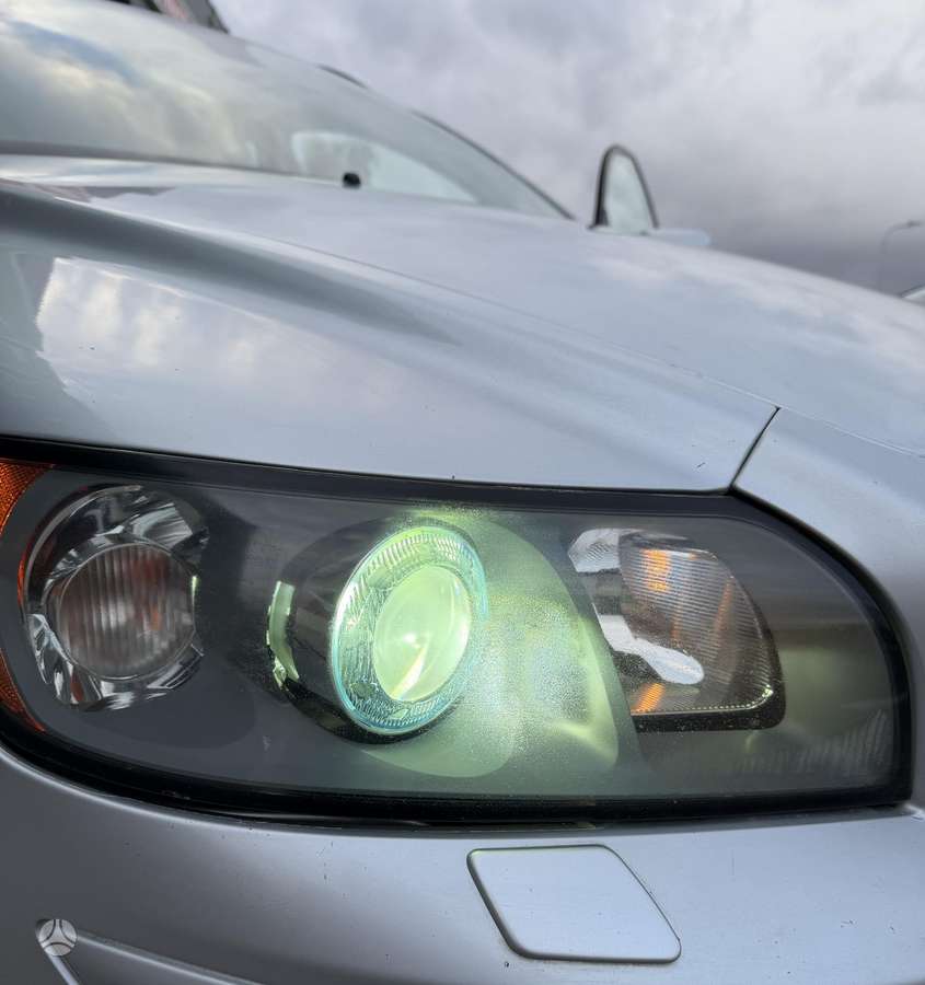 Volvo V50 2005 — салон
