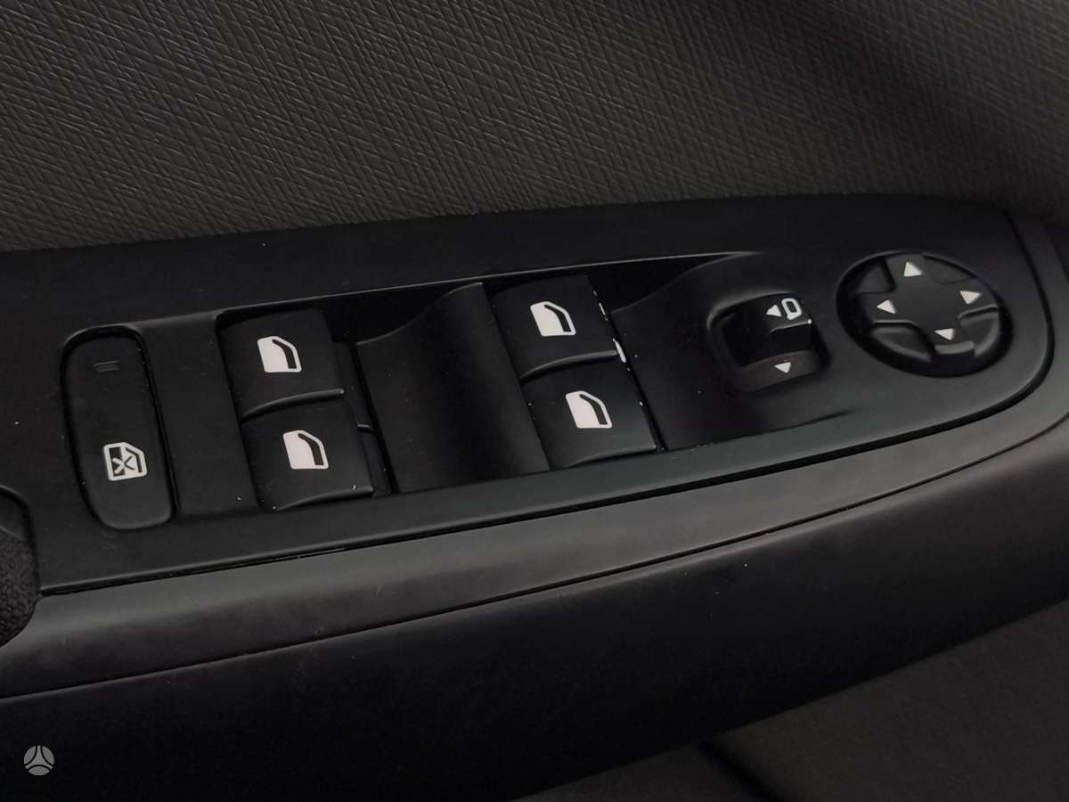 Citroen C4 2014 — photo 14
