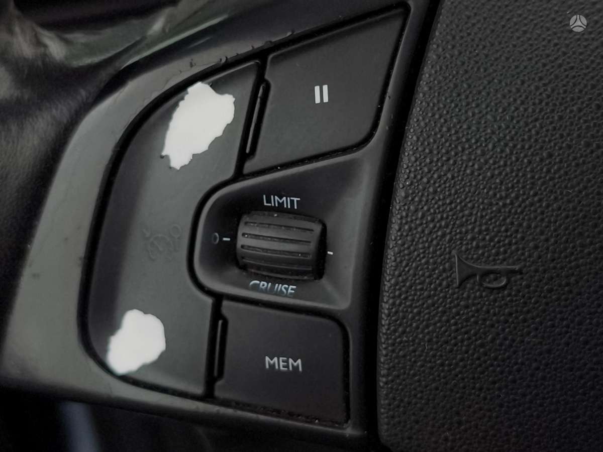 Citroen C4 2014 — photo 15