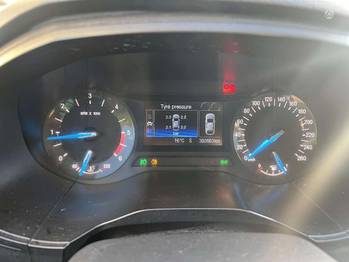 Ford S-MAX 2015 — салон