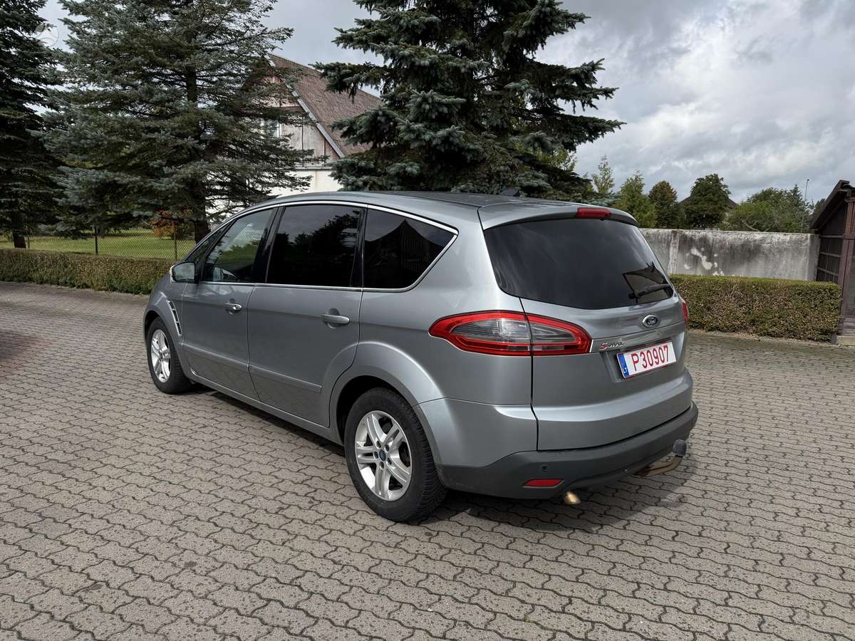 Ford S-MAX 2010 — engine 2000 cm³, 140 HP (103kW)