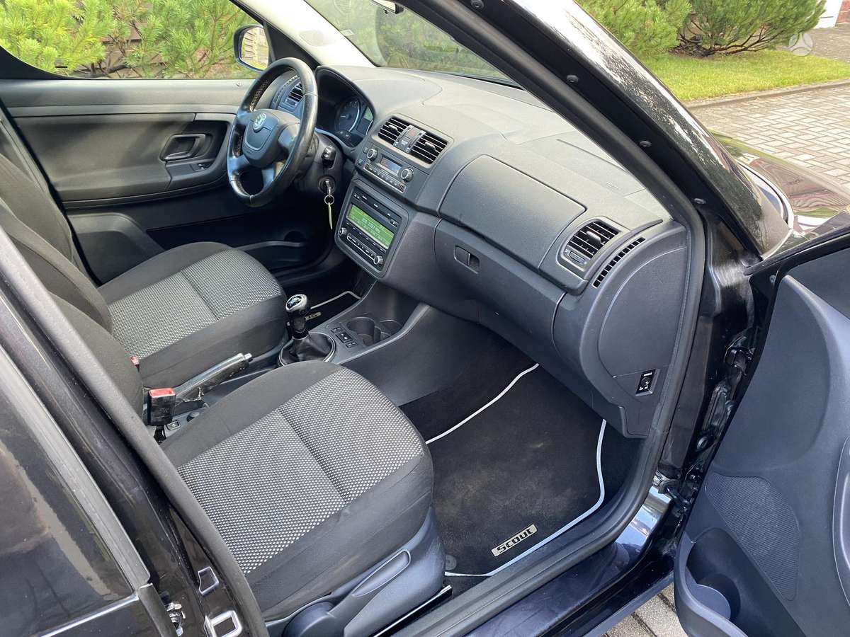 Skoda Roomster 2012 — photo 6
