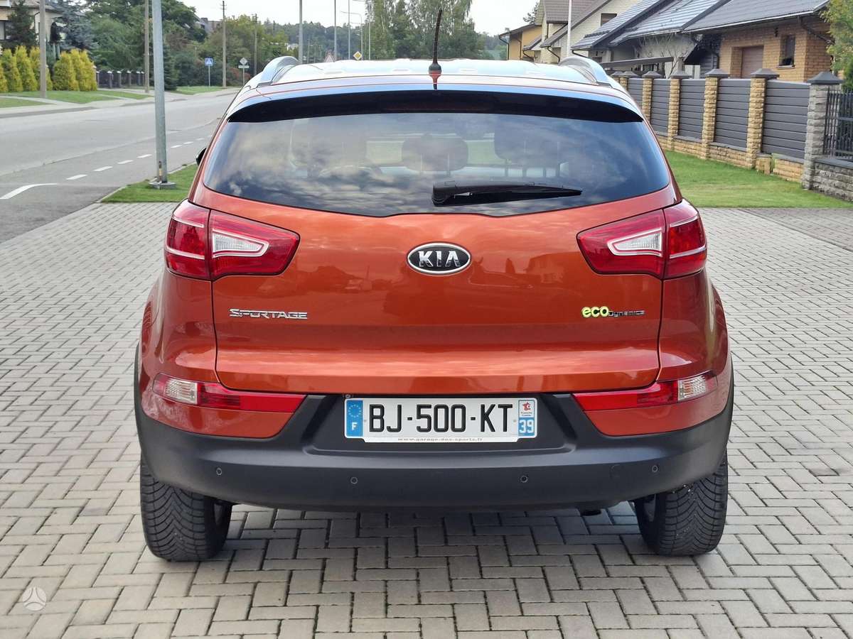 Kia Sportage 2011 — двигун 1685 cm³