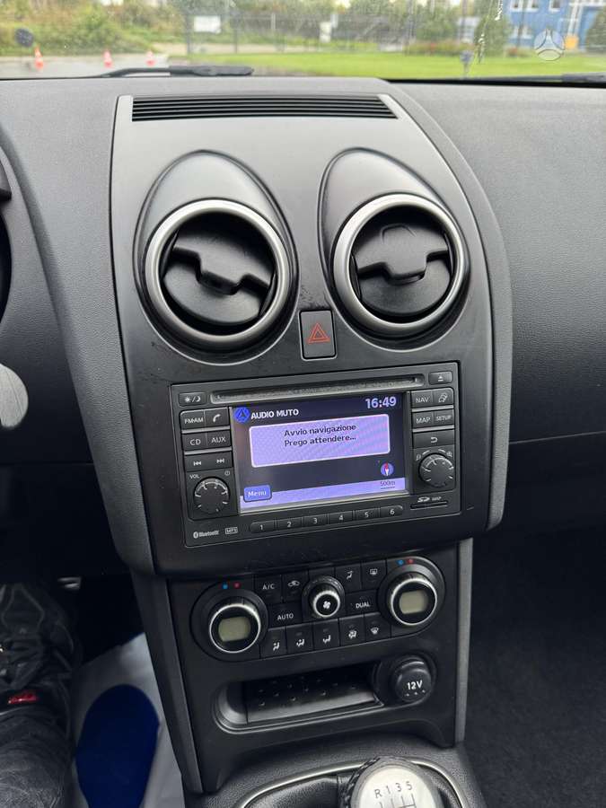 Nissan Qashqai 2010 — photo 19