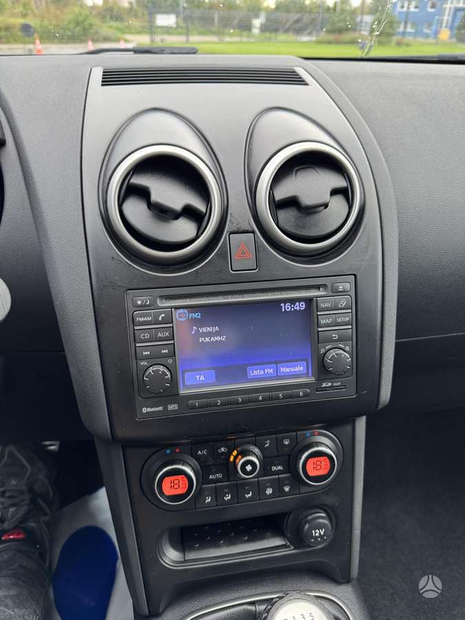 Nissan Qashqai 2010 — photo 23