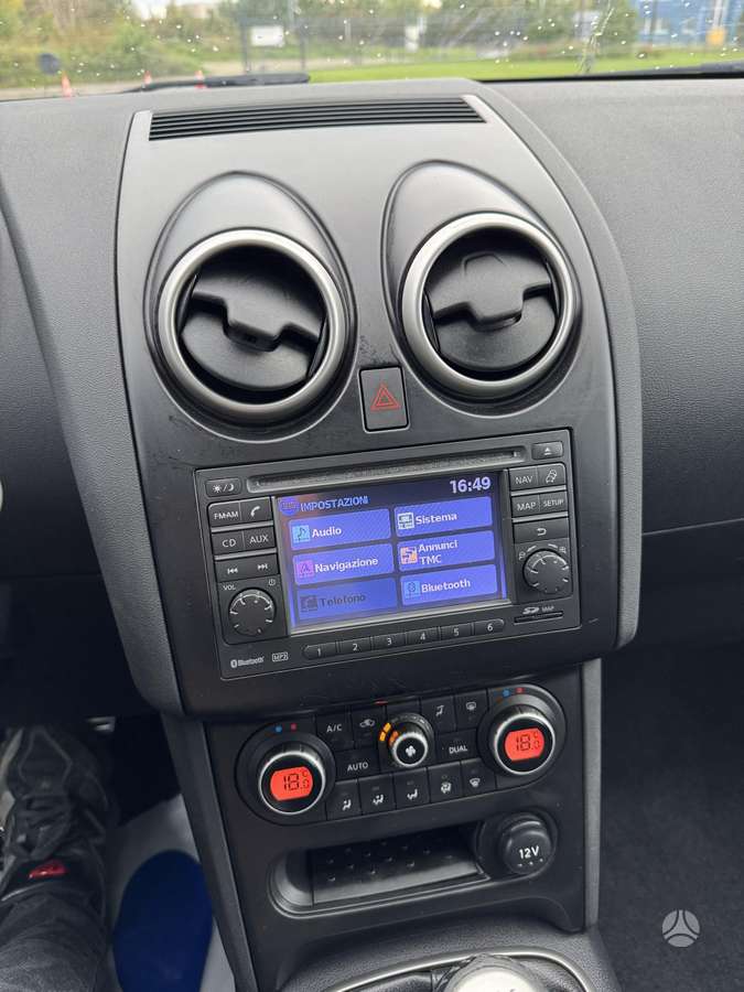 Nissan Qashqai 2010 — photo 24