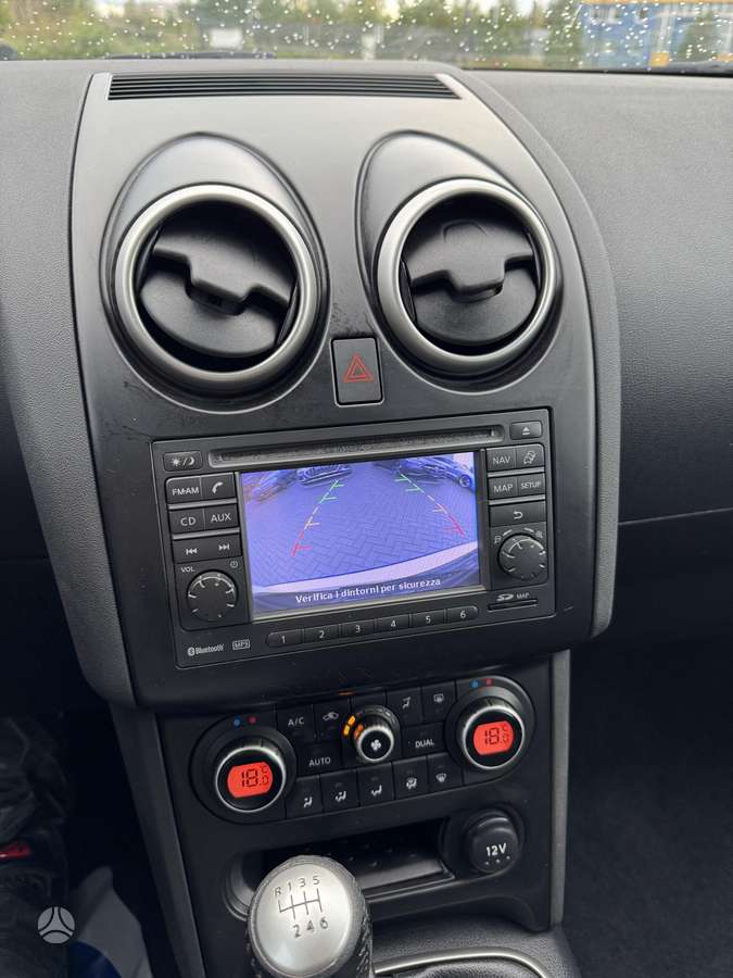 Nissan Qashqai 2010 — photo 29