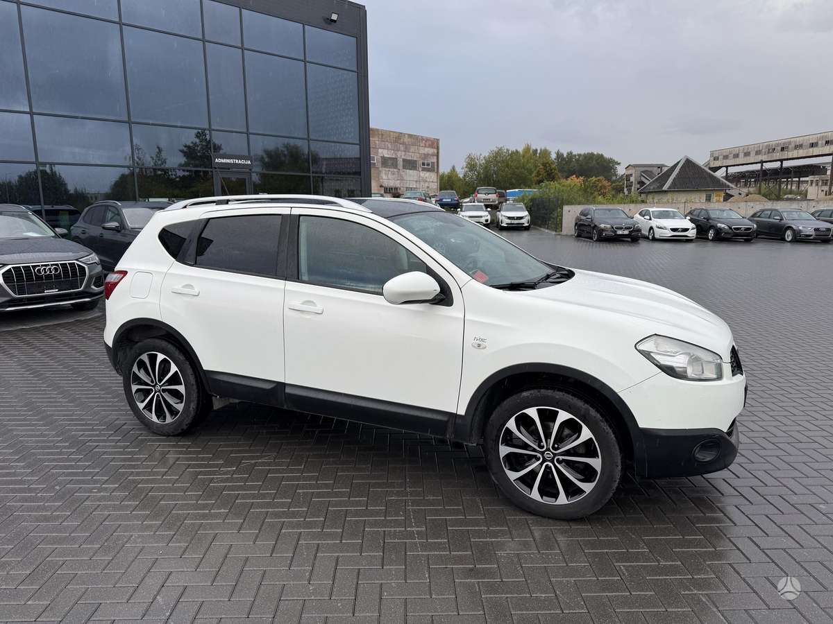 Nissan Qashqai 2010 — photo 8