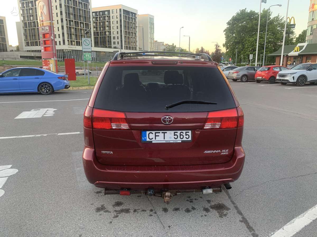 Toyota Sienna 2006 — vehicle for AFU Ukraine