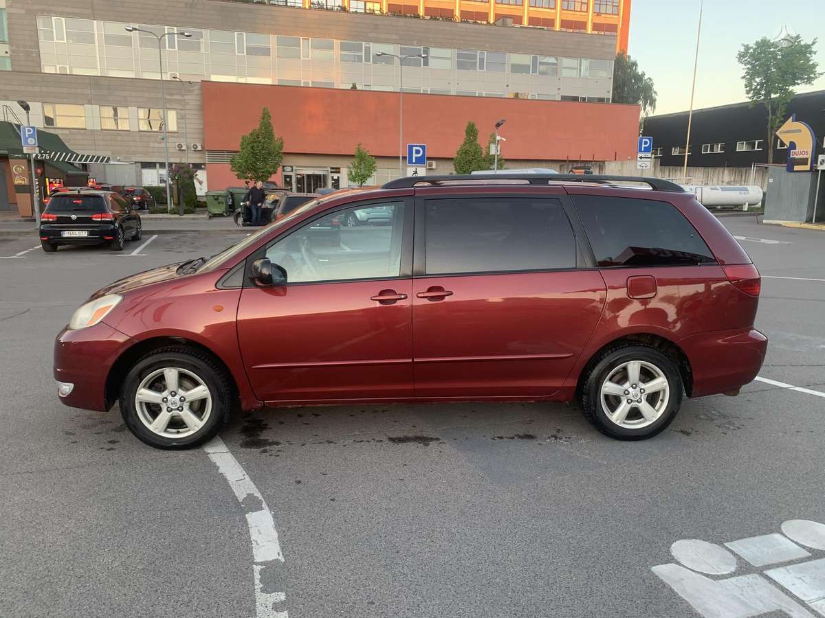 Toyota Sienna 2006 — engine 3303 cm³, 232 HP (171kW)