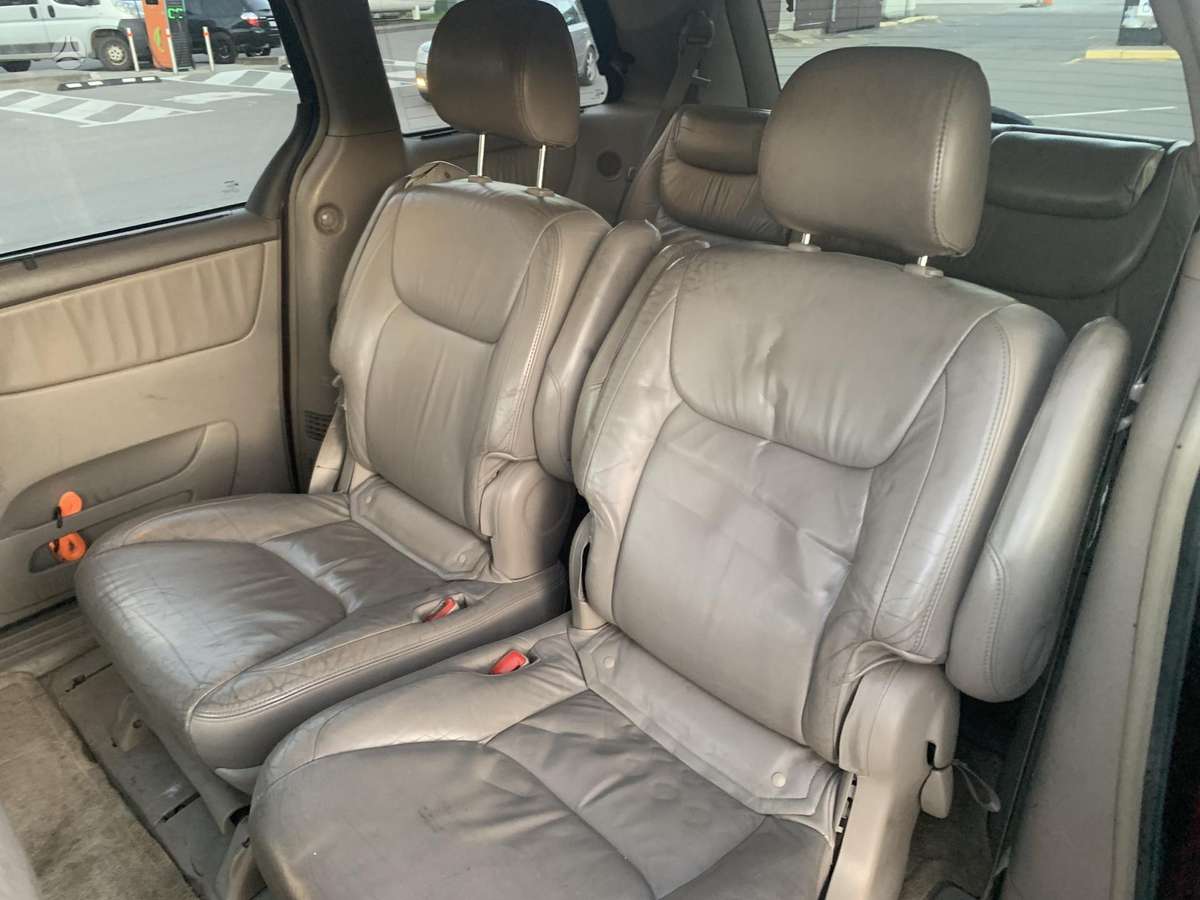 Toyota Sienna 2006 — photo 7