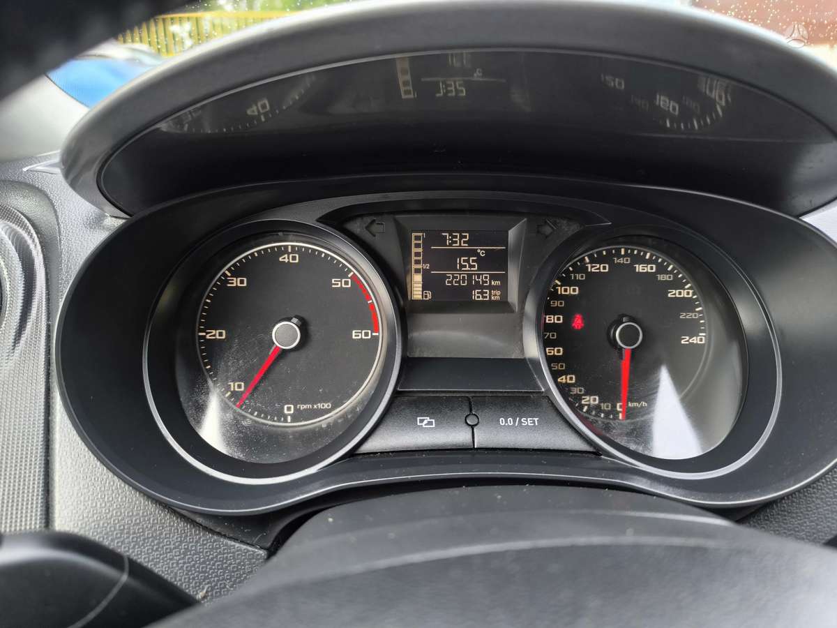 Seat Ibiza 2014 — photo 15