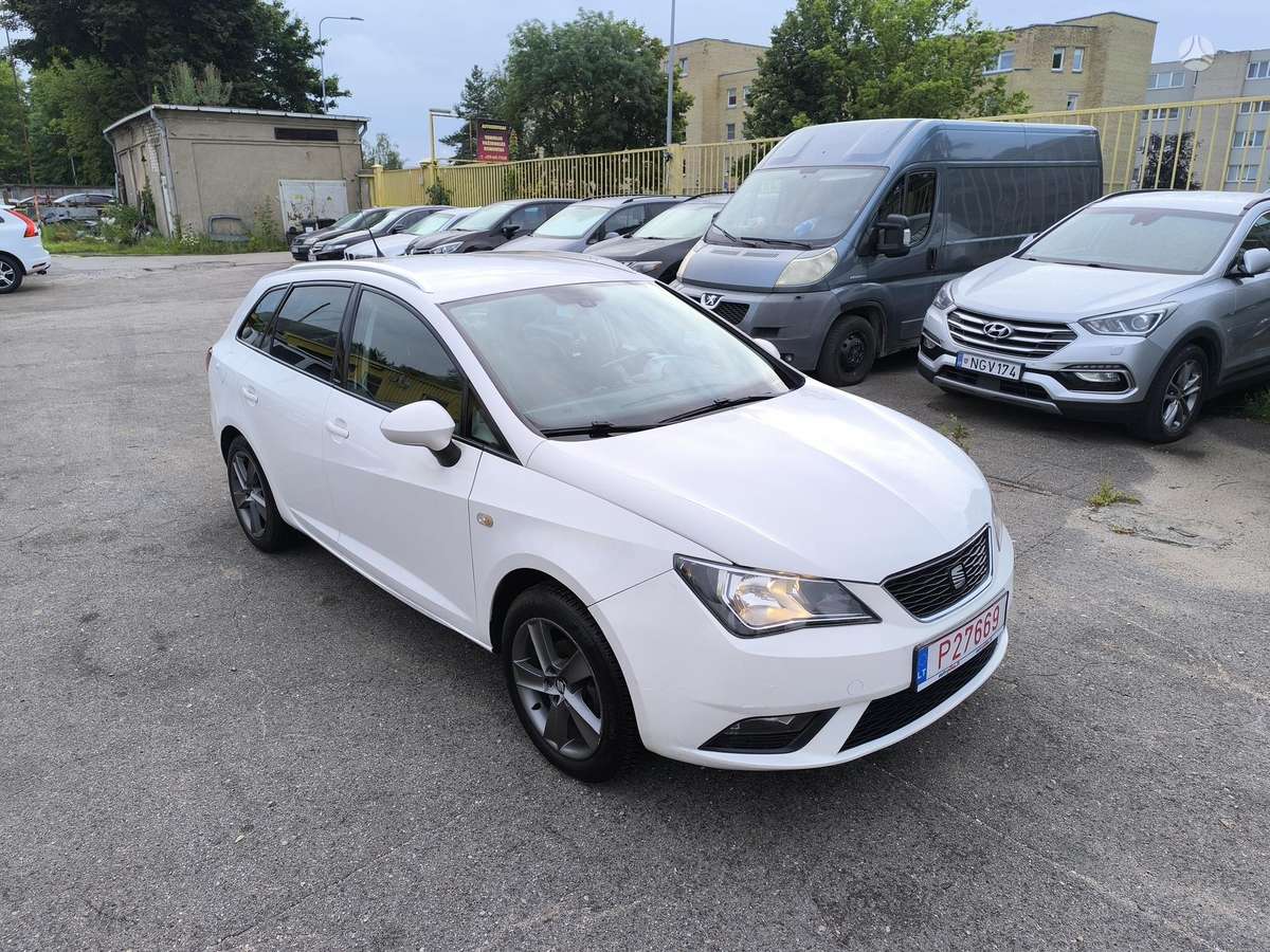 Seat Ibiza 2014 — interior